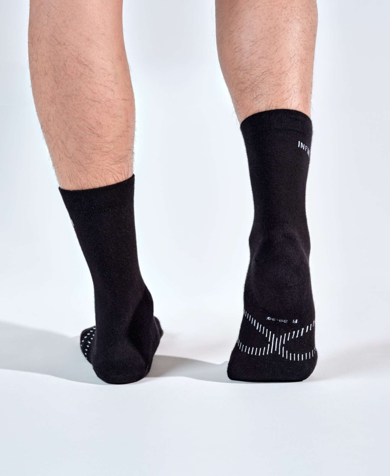 INFINIRI COMFORT Health Socks - Men / Black