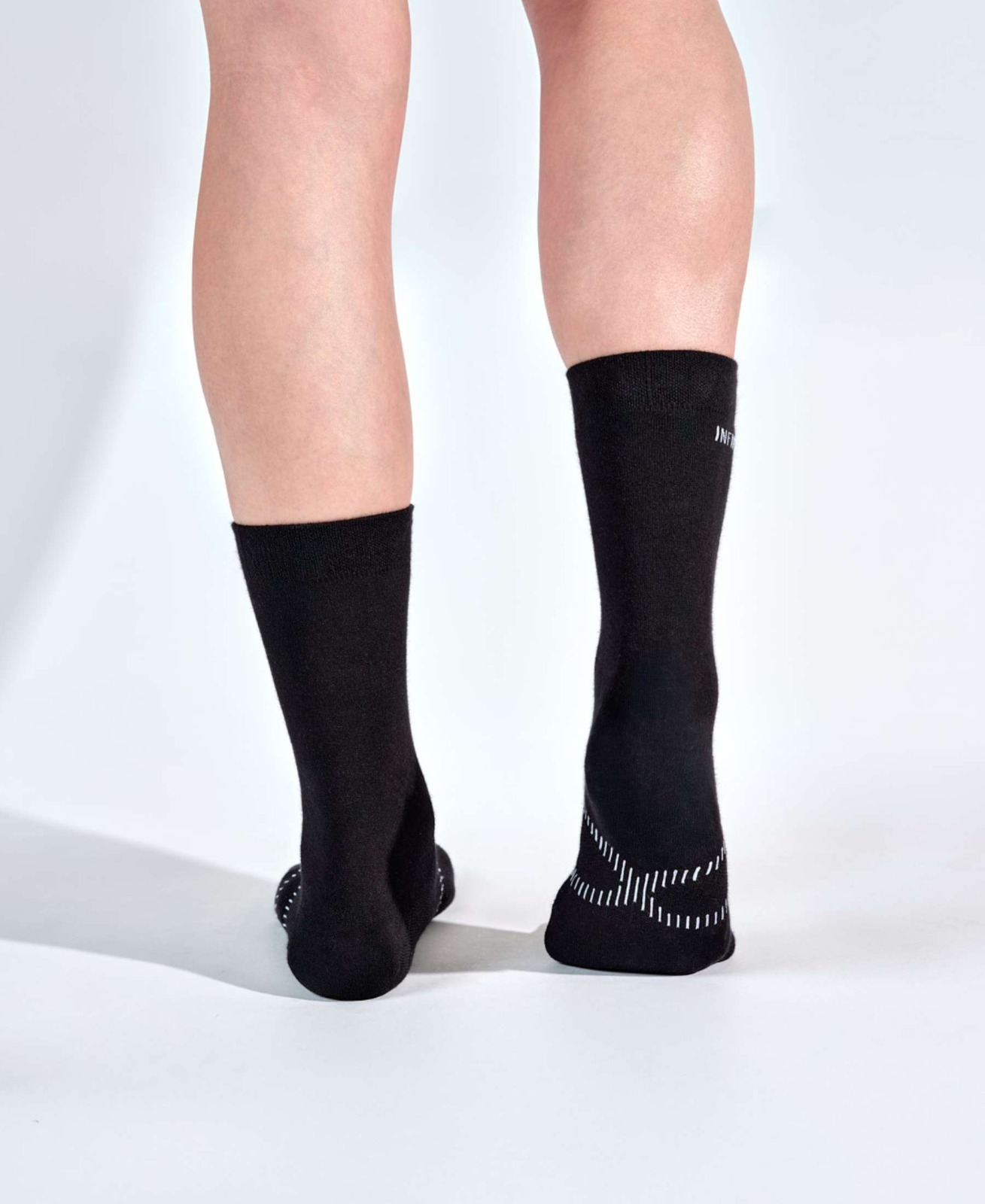 INFINIRI COMFORT Health Socks - Women / Black