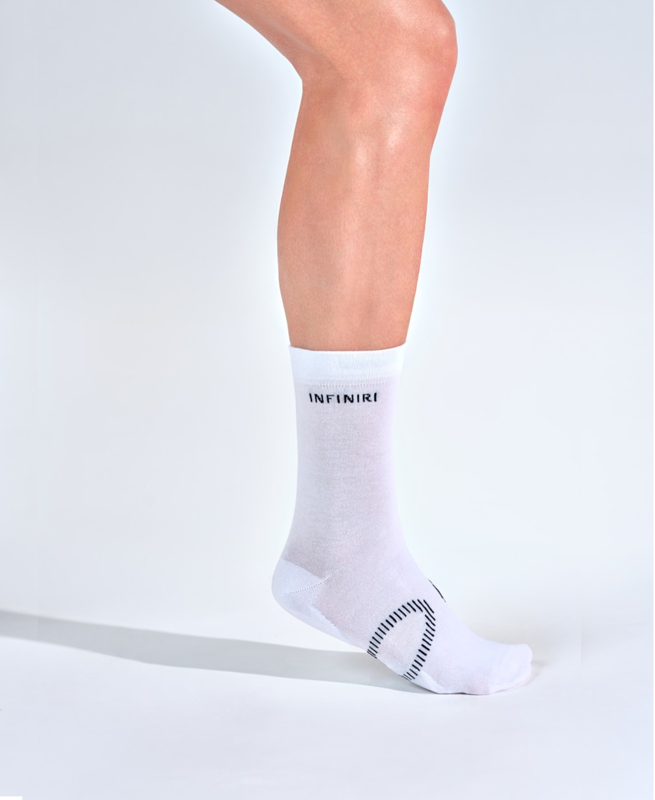 INFINIRI COMFORT Health Socks - Women / White